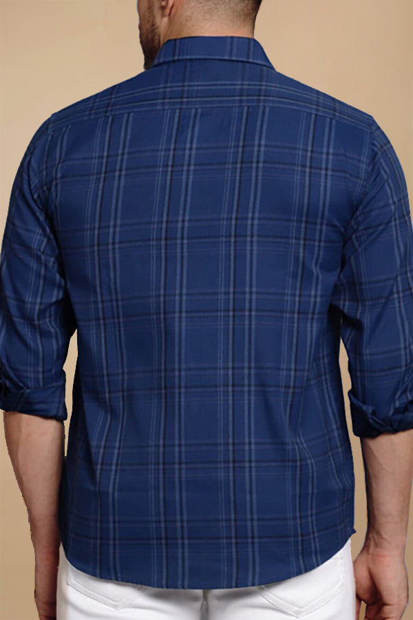 Stylish Plaid Spread Collar Shirt