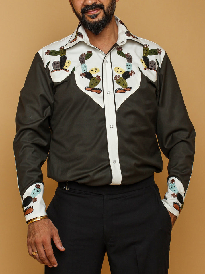 Vintage Embroidered Western Print Shirt